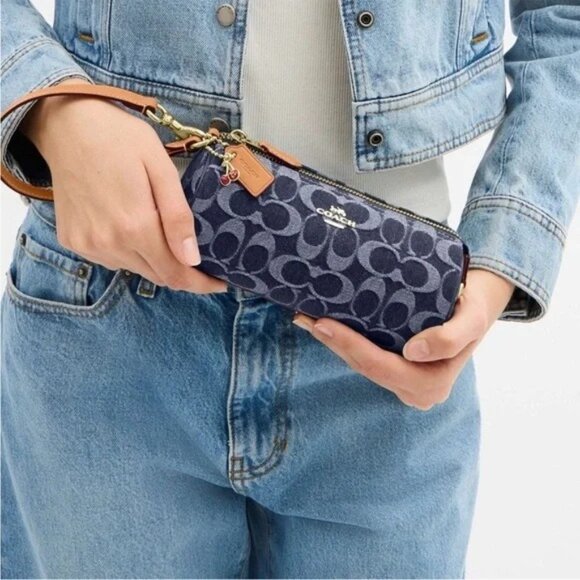 NWT Coach Nolita Barrel Bag In Denim Signature Jacquard Gold Midnight Navy - Picture 2 of 8